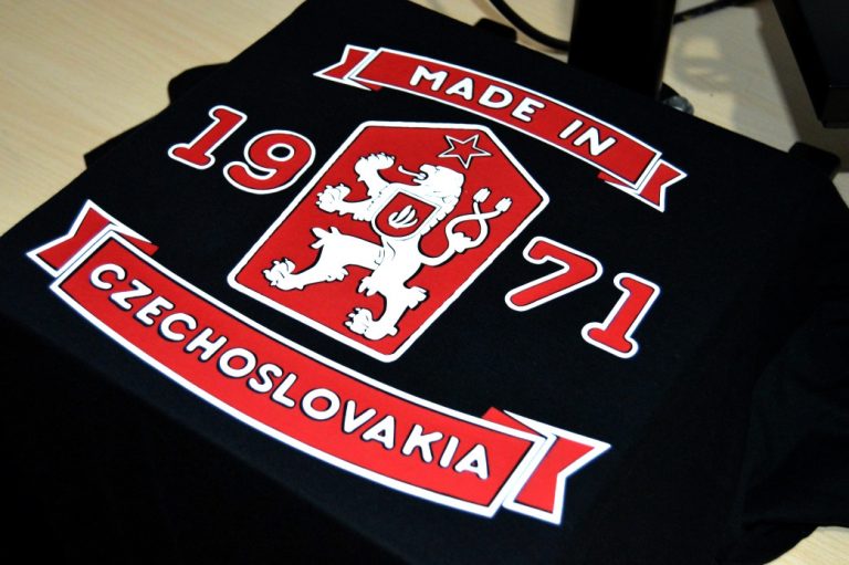 Kvalitné tričká zábavných motívov, ktoré by nemali chýbať vo vašom šatníku